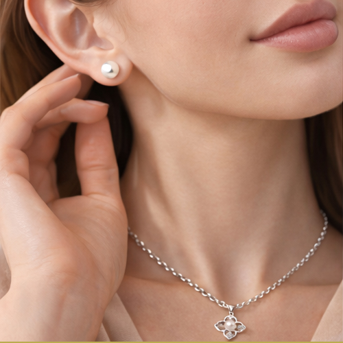 VISINORY CLASSIC CLOVER PENDENT - Image 2